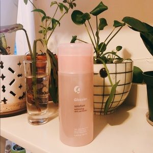 BRAND NEW Glossier Solution